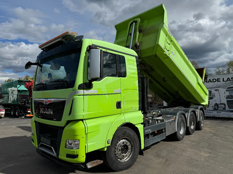 MAN TGX 35.500 8X4, Euro 6, Tipper, 2016 - Самосвал: фото 3 MAN TGX 35.500 8X4, Euro 6, Tipper, 2016 - Самосвал: фото 3