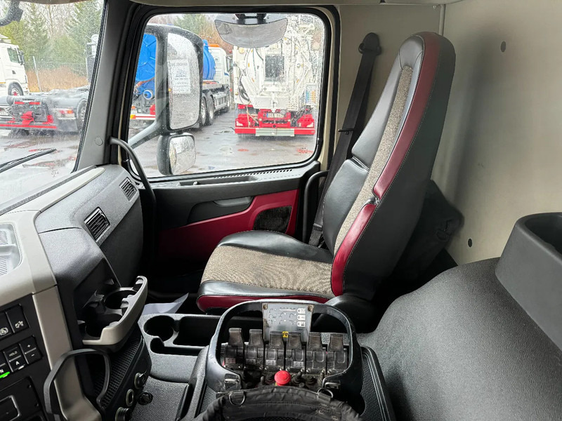 Грузовик бортовой/ Платформа, Автоманипулятор Volvo FM 11.330 4x2, Flatbed-truck with 18t/m Crane, 2014: фото 20 Грузовик бортовой/ Платформа, Автоманипулятор Volvo FM 11.330 4x2, Flatbed-truck with 18t/m Crane, 2014: фото 20