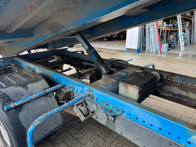 Iveco Daily **35C13-FRENCH ORIGIN** - Малотоннажный самосвал: фото 4 Iveco Daily **35C13-FRENCH ORIGIN** - Малотоннажный самосвал: фото 4