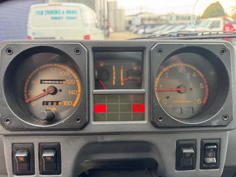 Легковой автомобиль Mitsubishi Pajero **LONG CHASSIS-7SEATS-DIESEL**: фото 12