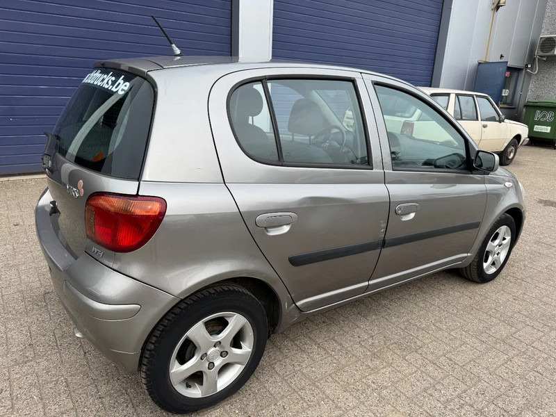 Toyota Yaris **5DOORS-PETROL-BELGIAN CAR-AIRCO** - Хэтчбек: фото 4 Toyota Yaris **5DOORS-PETROL-BELGIAN CAR-AIRCO** - Хэтчбек: фото 4