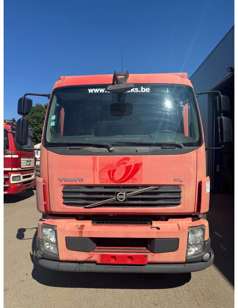 Volvo FL 240 **MANUAL GEARBOX-BELGIAN TRUCK** - Грузовик с закрытым кузовом: фото 2 Volvo FL 240 **MANUAL GEARBOX-BELGIAN TRUCK** - Грузовик с закрытым кузовом: фото 2