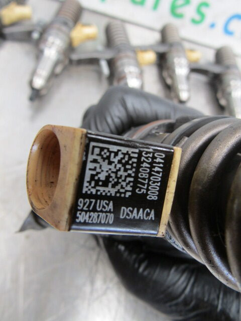 IVECO STRALIS CURSOR 10 INJECTORS P/NO 504287070/0414703008 - Подготовка топлива для Грузовиков: фото 3 IVECO STRALIS CURSOR 10 INJECTORS P/NO 504287070/0414703008 - Подготовка топлива для Грузовиков: фото 3