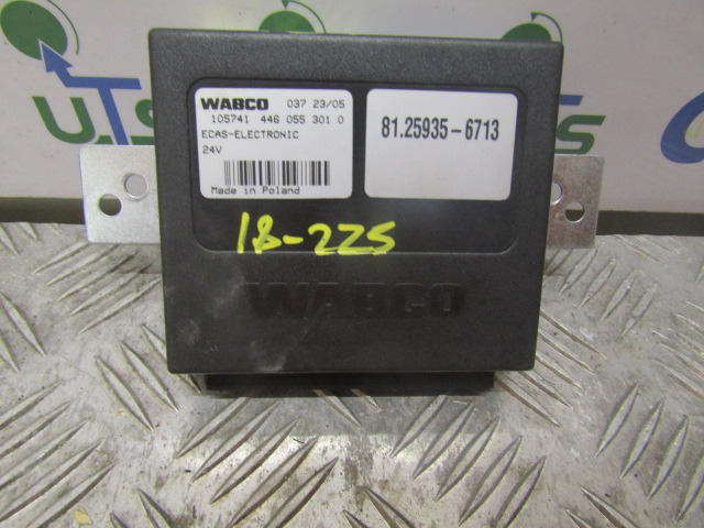 MAN M2000 18.225 ECAS ECU P/NO 81.25935.6713 - Блок управления для Грузовиков: фото 1 MAN M2000 18.225 ECAS ECU P/NO 81.25935.6713 - Блок управления для Грузовиков: фото 1