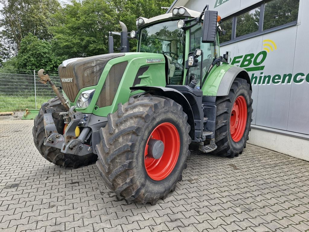 Fendt 826 VARIO PROFI PLUS - Трактор: фото 1 Fendt 826 VARIO PROFI PLUS - Трактор: фото 1