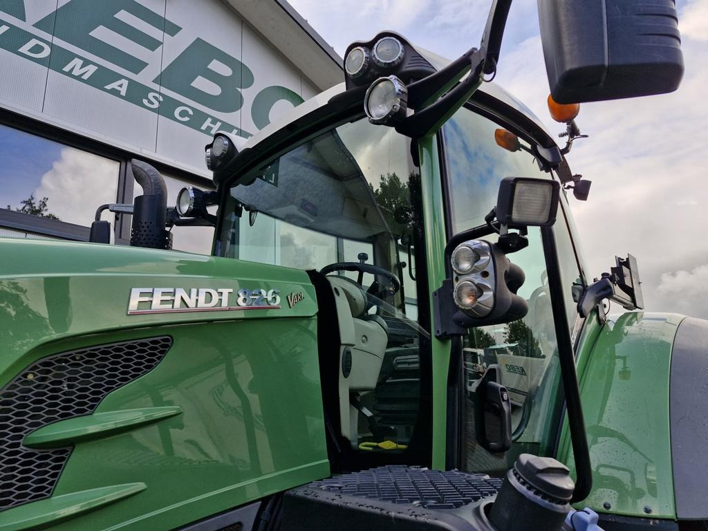 Fendt 826 VARIO PROFI PLUS - Трактор: фото 4 Fendt 826 VARIO PROFI PLUS - Трактор: фото 4