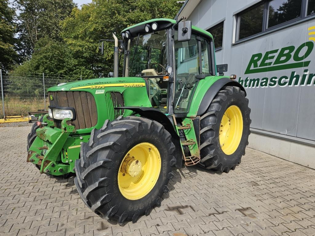John Deere 6420S - Трактор: фото 1 John Deere 6420S - Трактор: фото 1
