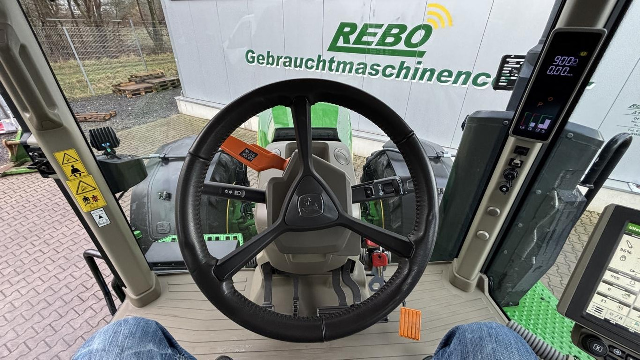 John Deere TRAKTOR 8R370 - Трактор: фото 4 John Deere TRAKTOR 8R370 - Трактор: фото 4