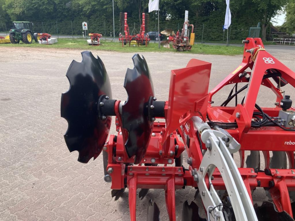 Pöttinger TERRADISC 3001 - Дисковая борона: фото 4 Pöttinger TERRADISC 3001 - Дисковая борона: фото 4
