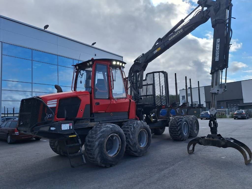 Komatsu 875 - Форвардер: фото 2 Komatsu 875 - Форвардер: фото 2