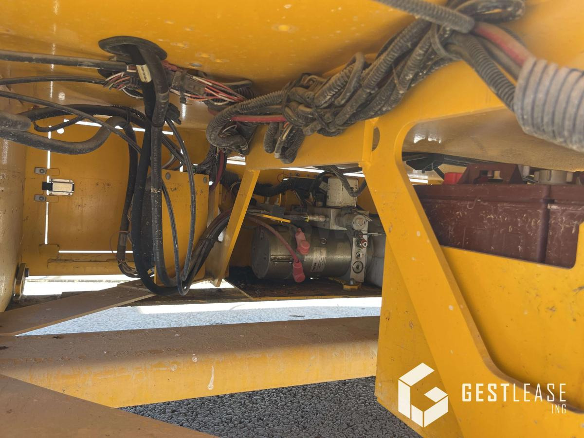 Ножничный подъемник Genie GS-2646: фото 9 Ножничный подъемник Genie GS-2646: фото 9