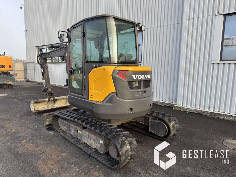 Volvo ECR50D - Мини-экскаватор: фото 2 Volvo ECR50D - Мини-экскаватор: фото 2