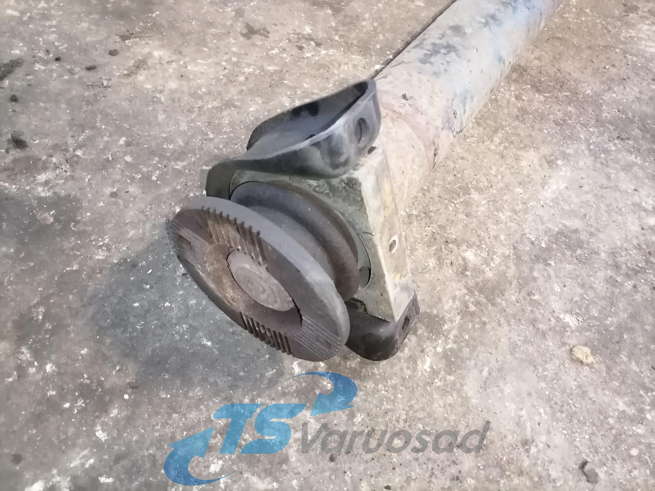 MAN Propeller shaft 81393836168 - Карданный вал для Грузовиков: фото 3 MAN Propeller shaft 81393836168 - Карданный вал для Грузовиков: фото 3