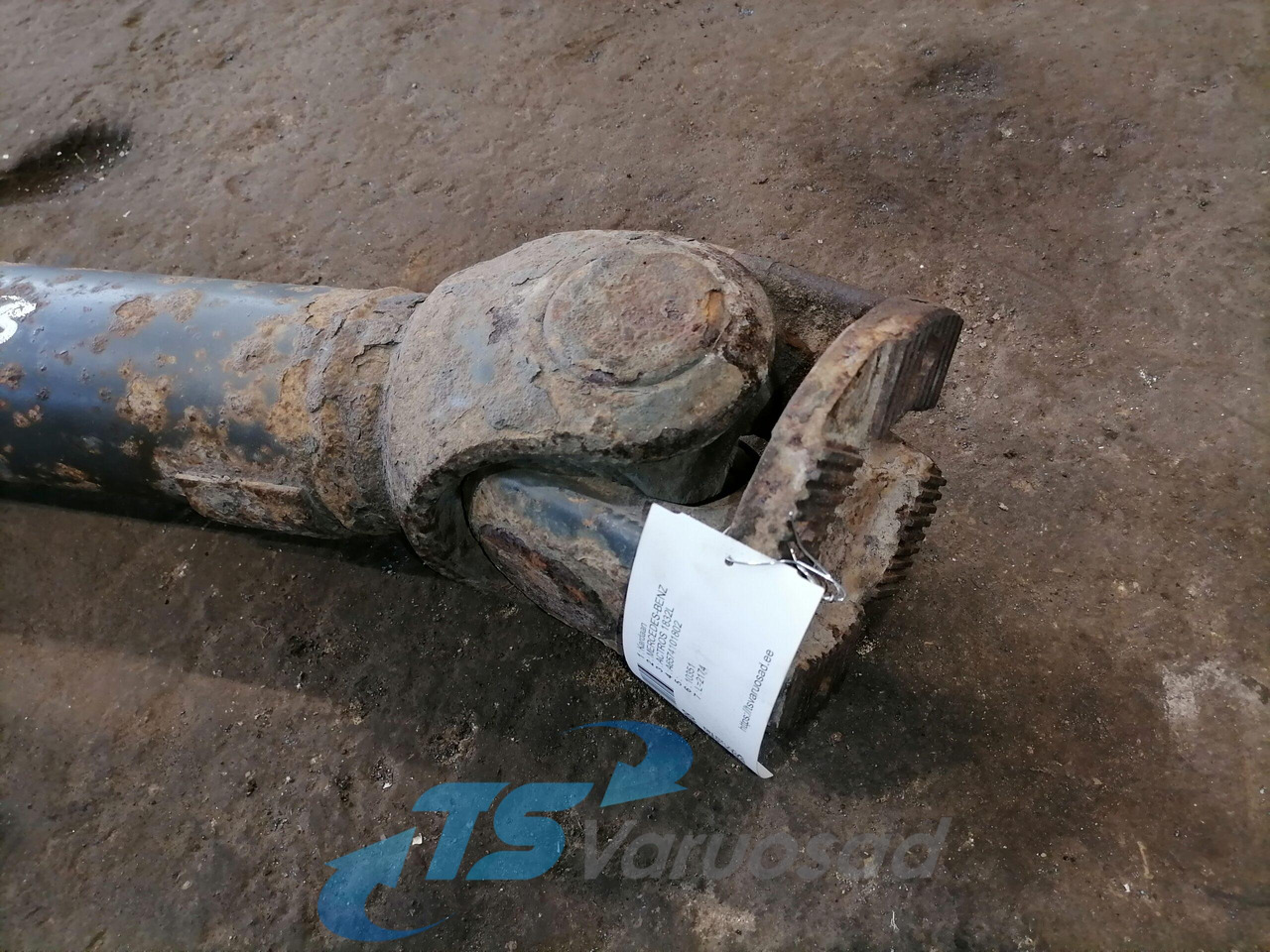 Mercedes-Benz Propeller shaft A6574101802 - Карданный вал для Грузовиков: фото 2 Mercedes-Benz Propeller shaft A6574101802 - Карданный вал для Грузовиков: фото 2