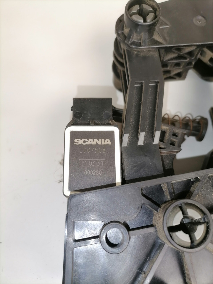 Scania Accelerator pedal 2007508 - Подготовка топлива для Грузовиков: фото 3 Scania Accelerator pedal 2007508 - Подготовка топлива для Грузовиков: фото 3