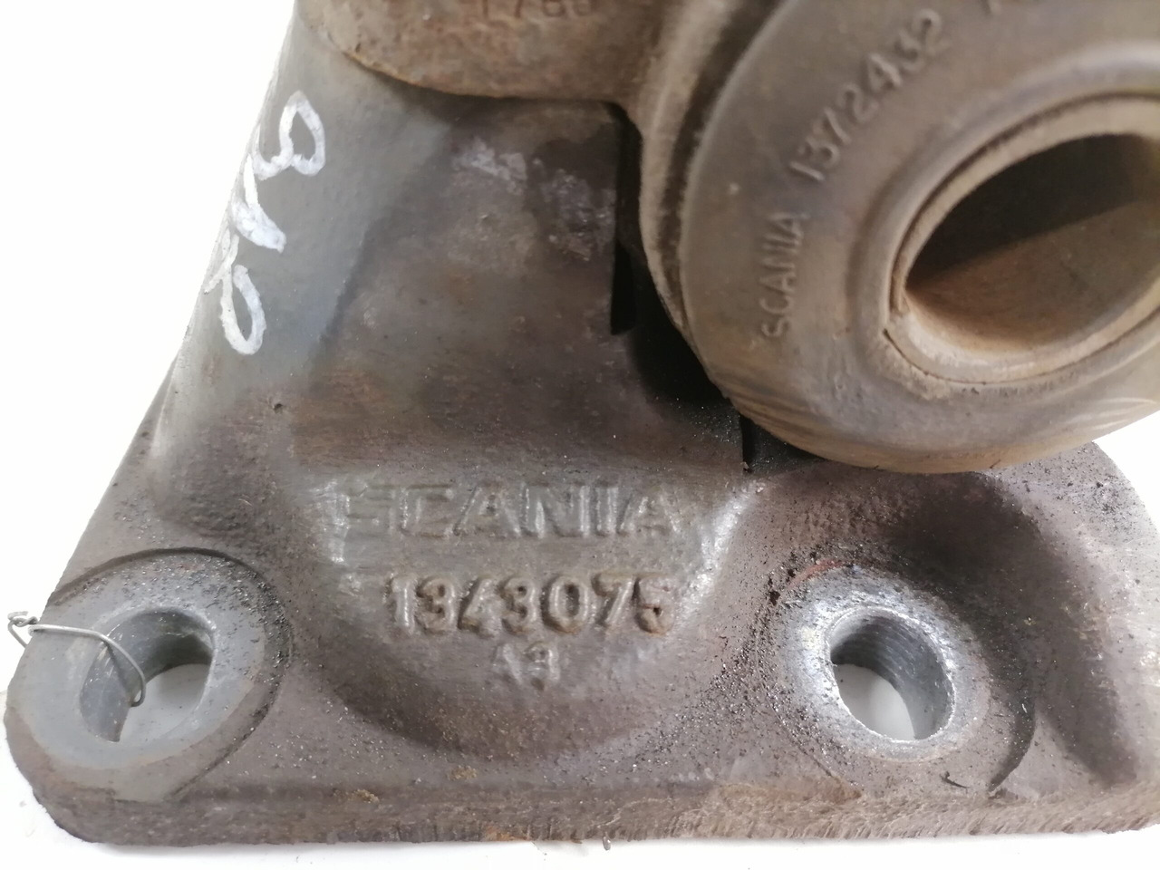 Scania Bracket 1343075 - Рама/ Шасси для Грузовиков: фото 3 Scania Bracket 1343075 - Рама/ Шасси для Грузовиков: фото 3