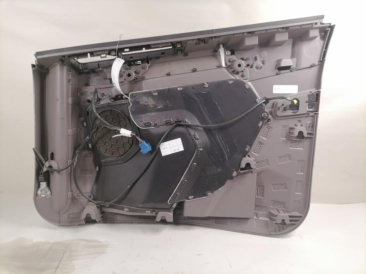 Scania Door trim panel 2795125 - Дверь и запчасти для Грузовиков: фото 4 Scania Door trim panel 2795125 - Дверь и запчасти для Грузовиков: фото 4