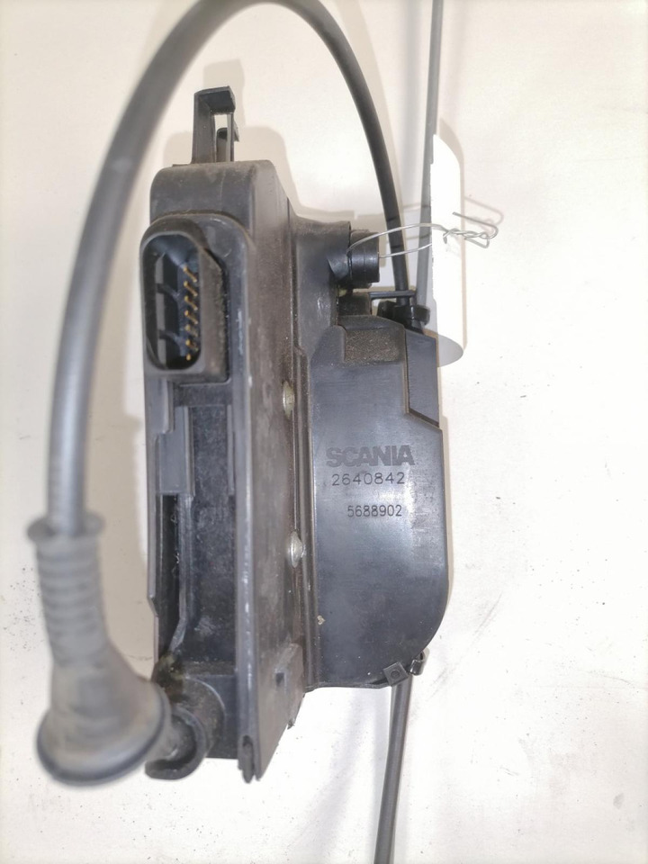 Scania Ukselukk, vasak 2640842 - Дверь и запчасти для Грузовиков: фото 3 Scania Ukselukk, vasak 2640842 - Дверь и запчасти для Грузовиков: фото 3