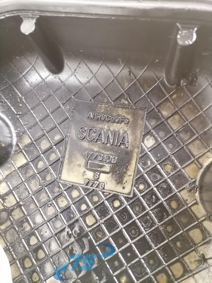 Scania Valve cover 1779109 - Головка блока для Грузовиков: фото 3 Scania Valve cover 1779109 - Головка блока для Грузовиков: фото 3