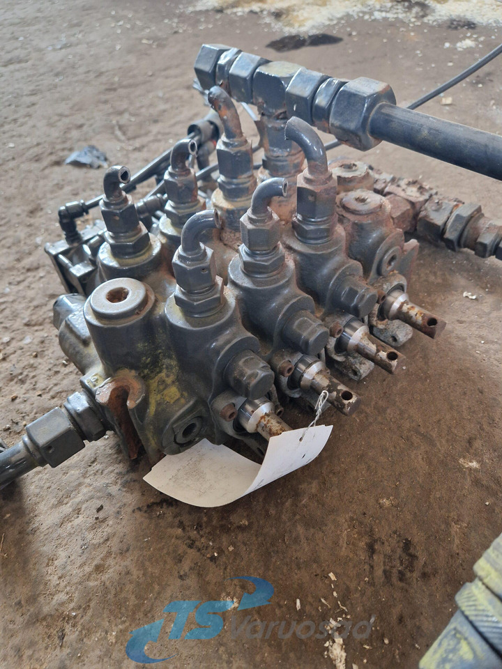 Universaalne Hydraulic control - Гидравлика для Грузовиков: фото 1 Universaalne Hydraulic control - Гидравлика для Грузовиков: фото 1