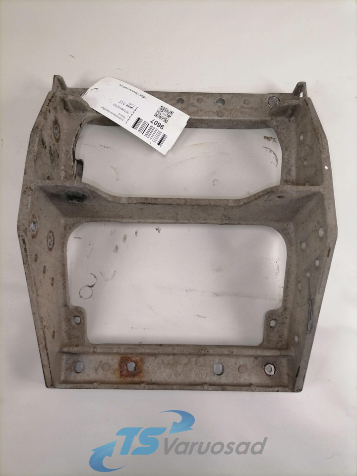 Volvo Astmelaua kandur 5010610723 - Боковая подножка для Грузовиков: фото 3 Volvo Astmelaua kandur 5010610723 - Боковая подножка для Грузовиков: фото 3