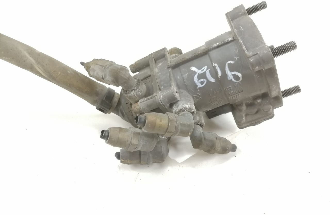 Volvo Brake pressure control 3986374 - Тормозной клапан для Грузовиков: фото 2 Volvo Brake pressure control 3986374 - Тормозной клапан для Грузовиков: фото 2