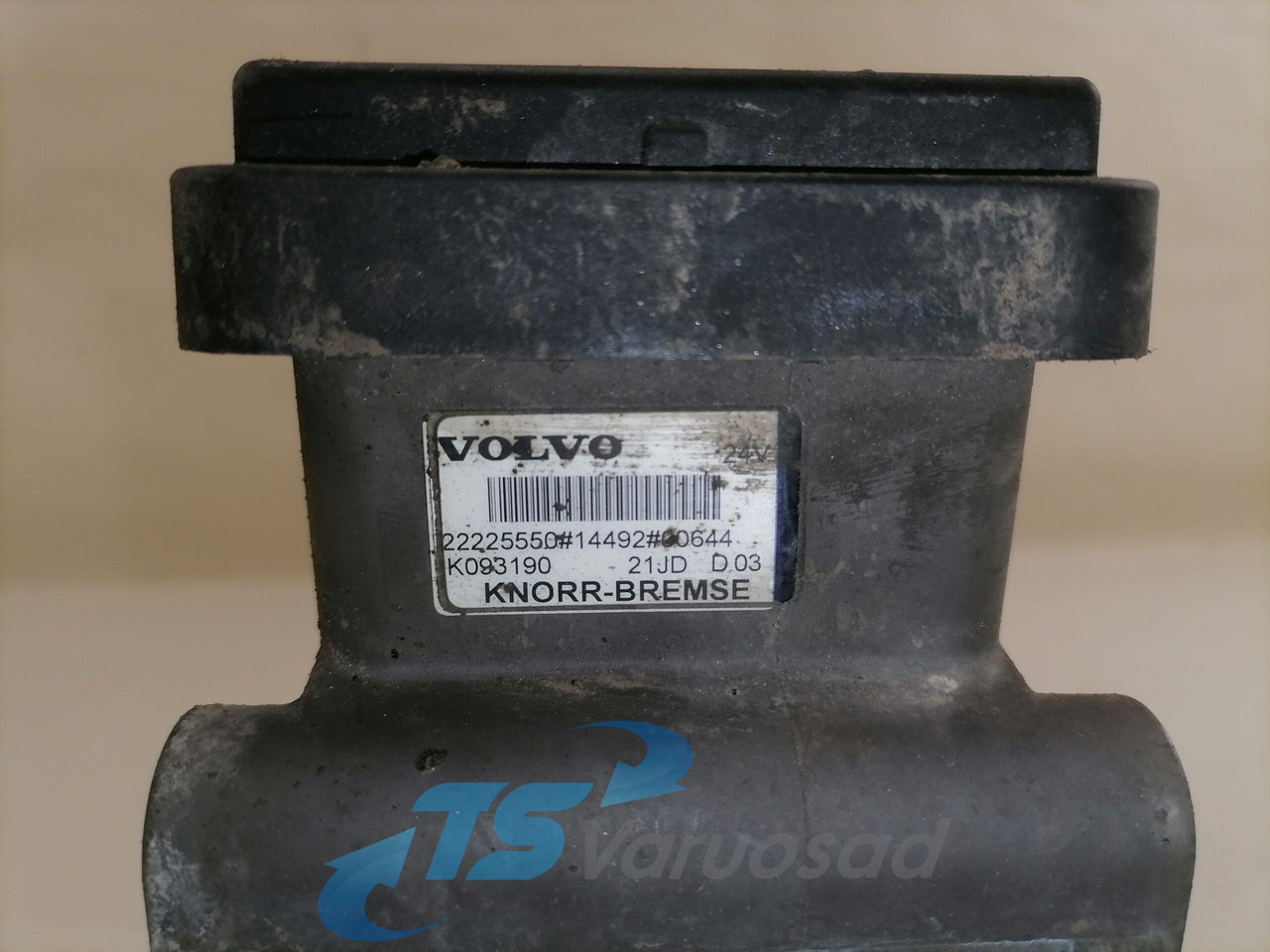 Volvo EBS brake valve 22225550 - Тормозной клапан для Грузовиков: фото 3 Volvo EBS brake valve 22225550 - Тормозной клапан для Грузовиков: фото 3
