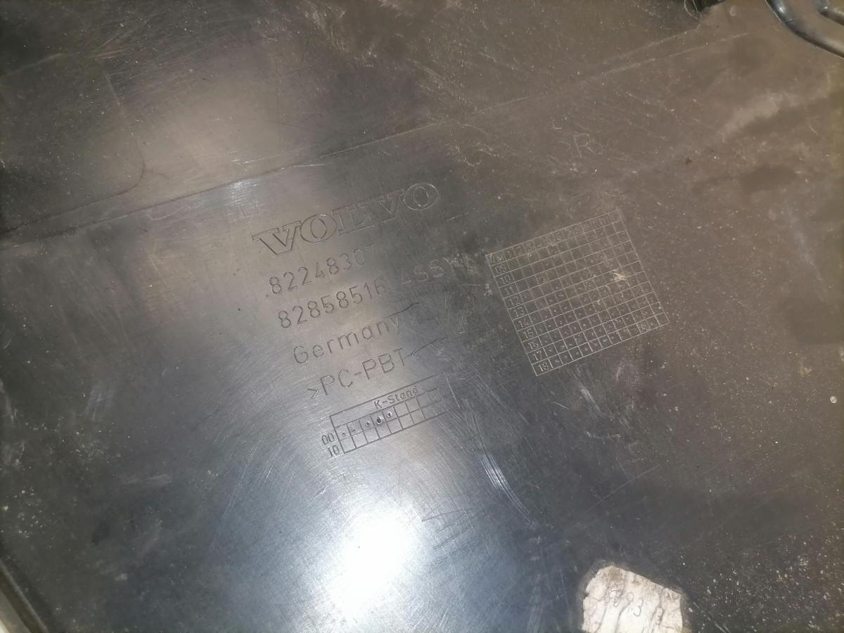 Volvo Iluvõre plastik 82858516 - Решётка радиатора для Грузовиков: фото 4 Volvo Iluvõre plastik 82858516 - Решётка радиатора для Грузовиков: фото 4