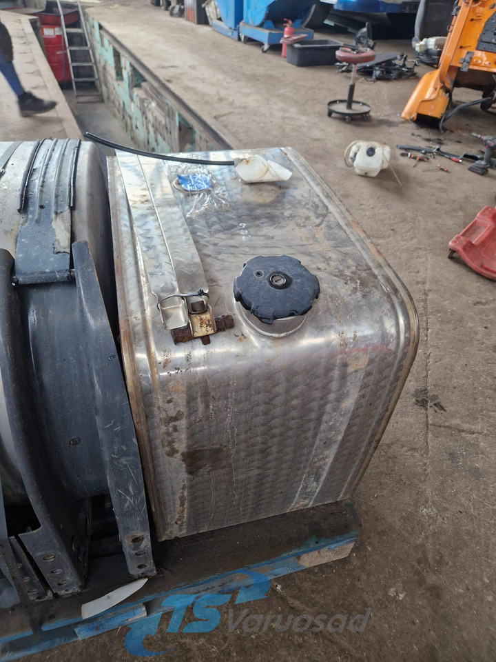 Volvo Kütusepaak 200L 12345 - Топливный бак для Грузовиков: фото 4 Volvo Kütusepaak 200L 12345 - Топливный бак для Грузовиков: фото 4