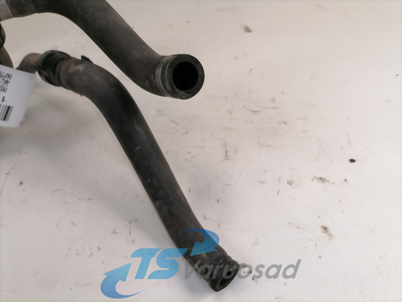Volvo Salongisoojendus torud 21924629 - Отопление/ Вентиляция для Грузовиков: фото 3 Volvo Salongisoojendus torud 21924629 - Отопление/ Вентиляция для Грузовиков: фото 3