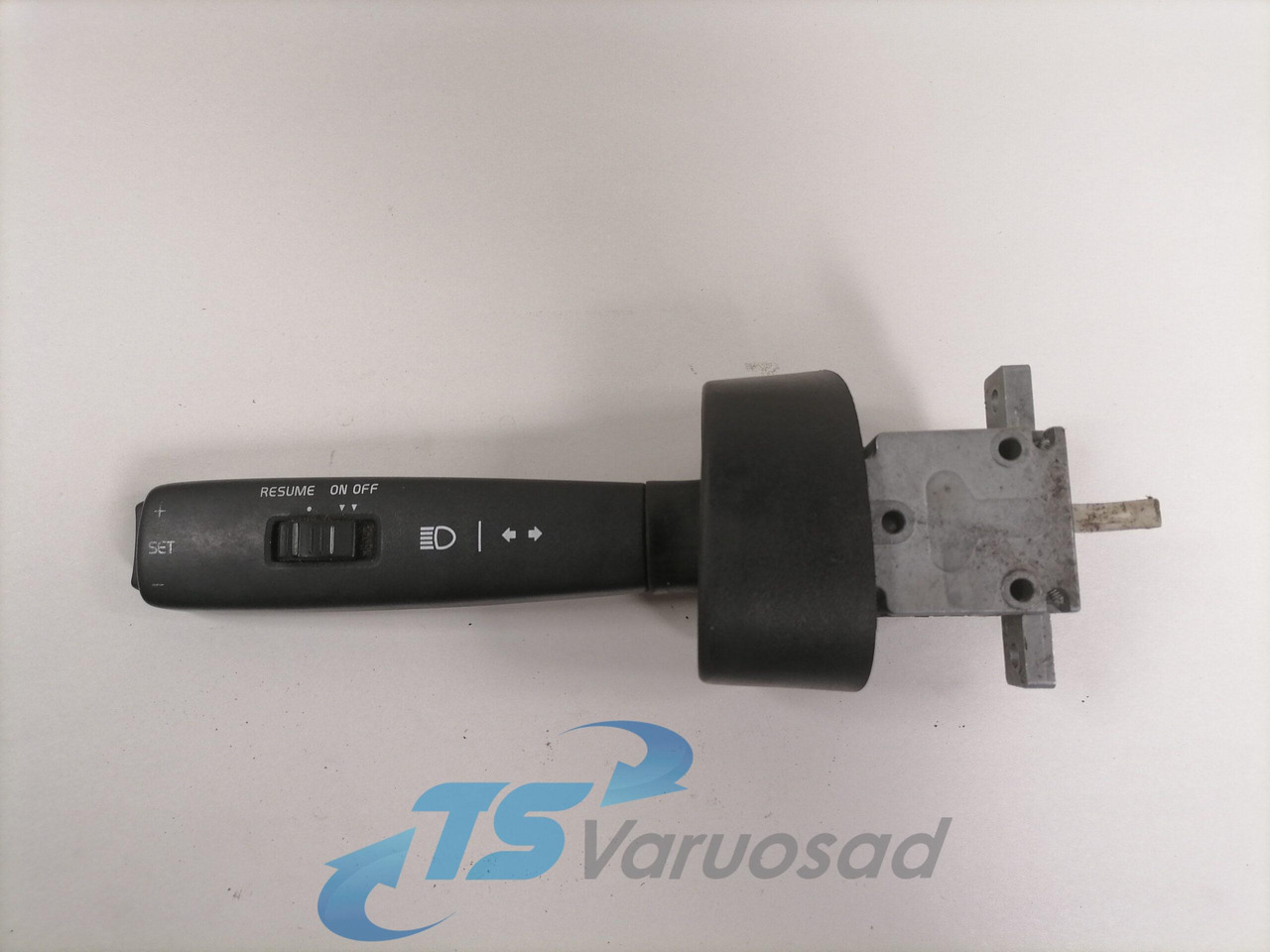 Volvo Switch, cruise control 21670857 - Электрическая система для Грузовиков: фото 1 Volvo Switch, cruise control 21670857 - Электрическая система для Грузовиков: фото 1