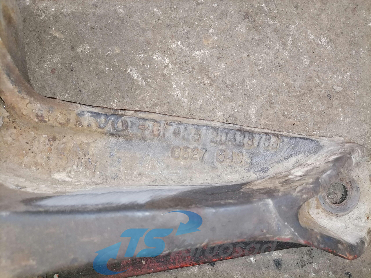 Volvo Volvo drive axle / axle mounting / airbag carrier 20428753 - Ось и запчасти для Грузовиков: фото 2 Volvo Volvo drive axle / axle mounting / airbag carrier 20428753 - Ось и запчасти для Грузовиков: фото 2