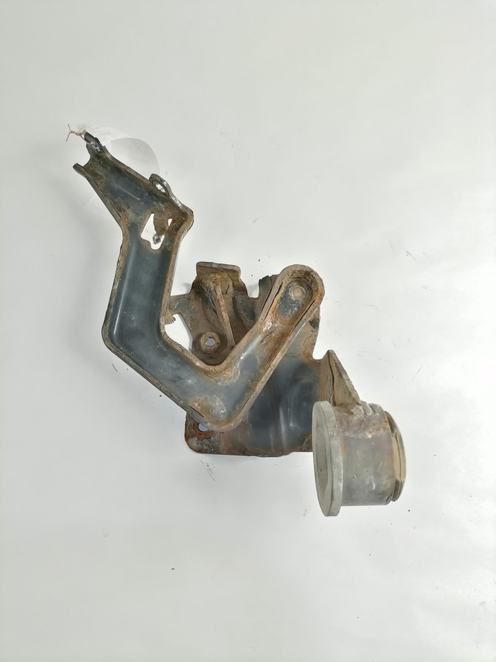 Volvo lower grille carrier hinge 20545094 - Решётка радиатора для Грузовиков: фото 2 Volvo lower grille carrier hinge 20545094 - Решётка радиатора для Грузовиков: фото 2