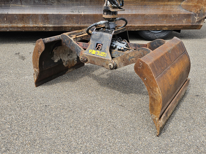 DAF TATRA T158/II 6X6 / HMF Z CRANE + 2 SIDE TIPPER - Самосвал, Автоманипулятор: фото 5 DAF TATRA T158/II 6X6 / HMF Z CRANE + 2 SIDE TIPPER - Самосвал, Автоманипулятор: фото 5