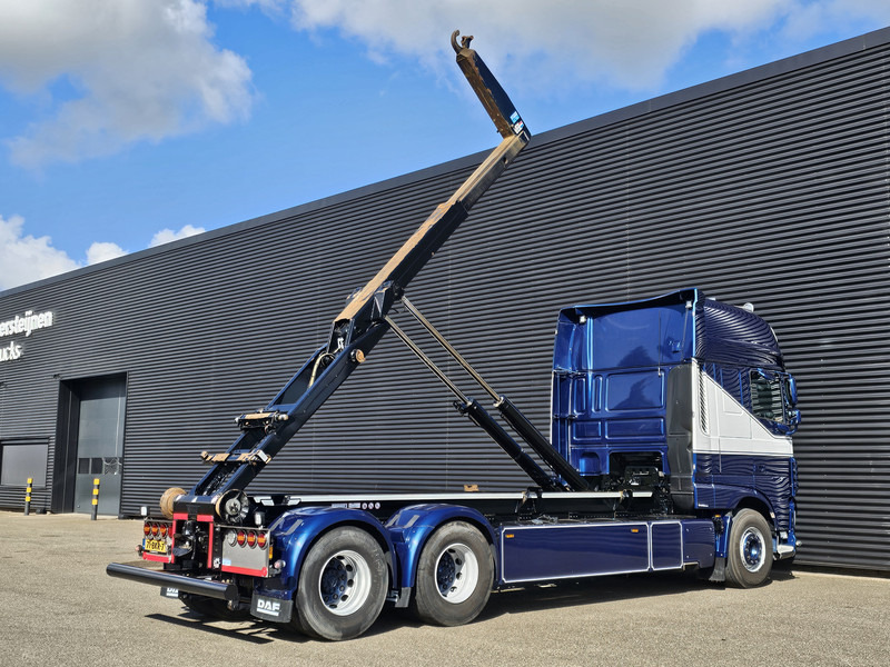 DAF XF 530 SSC 6x2 VDL HOOKLIFT 660 cm - Крюковой мультилифт: фото 2 DAF XF 530 SSC 6x2 VDL HOOKLIFT 660 cm - Крюковой мультилифт: фото 2