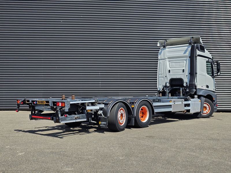 Mercedes-Benz ACTROS 2640 6x2-4 / NL TRUCK - Грузовик-контейнеровоз/ Сменный кузов: фото 4 Mercedes-Benz ACTROS 2640 6x2-4 / NL TRUCK - Грузовик-контейнеровоз/ Сменный кузов: фото 4