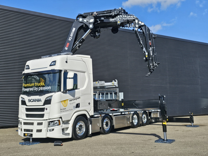 Scania R590 V8 / 8X2 / HIAB 1188 + JIB + WINCH - Тягач: фото 3 Scania R590 V8 / 8X2 / HIAB 1188 + JIB + WINCH - Тягач: фото 3