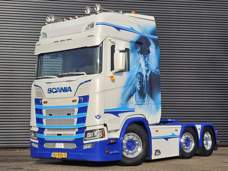 Scania S580 V8 6x2/4 / SPECIAL PAINT / SHOW - Тягач: фото 1 Scania S580 V8 6x2/4 / SPECIAL PAINT / SHOW - Тягач: фото 1