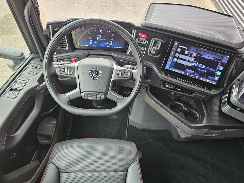 Тягач Scania S660 V8 6x2/4 / 2 x PTO / PARKING COOLER / FULL AIR: фото 15 Тягач Scania S660 V8 6x2/4 / 2 x PTO / PARKING COOLER / FULL AIR: фото 15