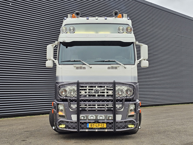 Volvo FH400 / SHOWTRUCK / SPECIAL / EXHAUST VALVE / 4X2 - Тягач: фото 3 Volvo FH400 / SHOWTRUCK / SPECIAL / EXHAUST VALVE / 4X2 - Тягач: фото 3