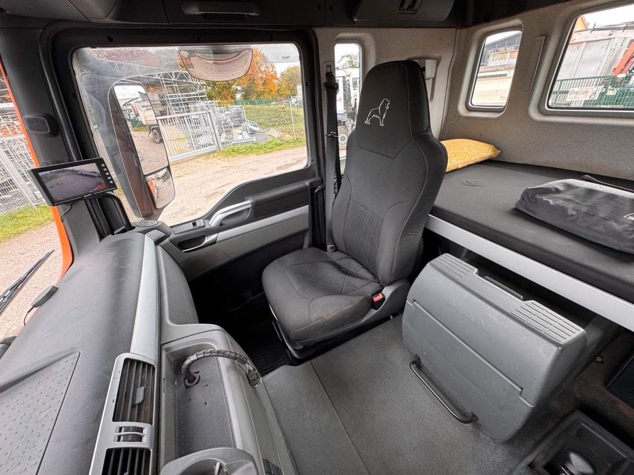 MAN 26.40 6X2 Multilift Abroller - Крюковой мультилифт: фото 5 MAN 26.40 6X2 Multilift Abroller - Крюковой мультилифт: фото 5