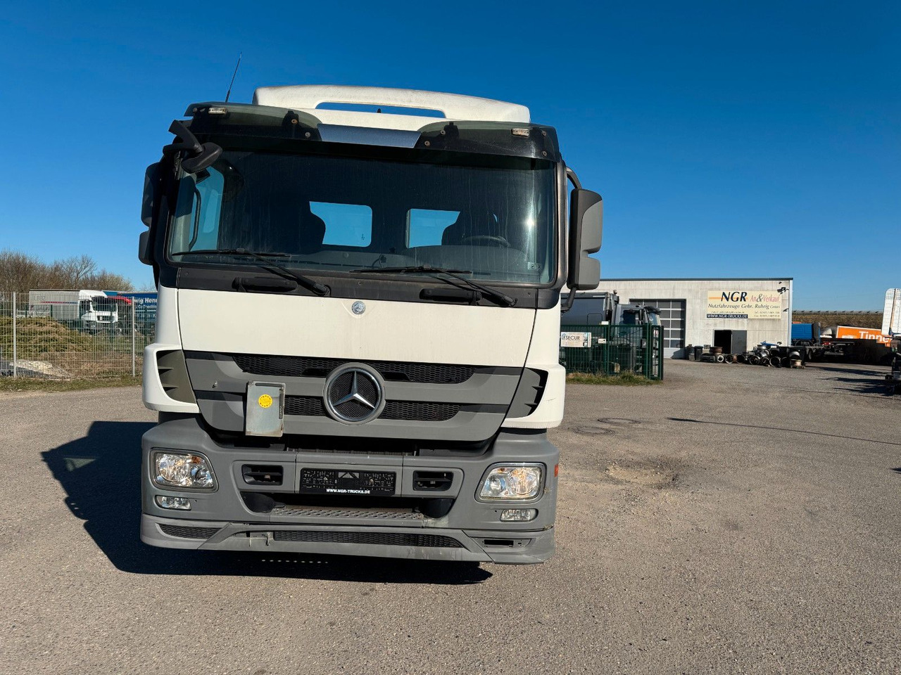 Mercedes-Benz 2541 6X2 Meiller RK 20.65 Klima M-Haus - Крюковой мультилифт: фото 2 Mercedes-Benz 2541 6X2 Meiller RK 20.65 Klima M-Haus - Крюковой мультилифт: фото 2