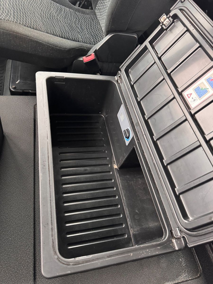 Mercedes-Benz 3748 8X4 Meiller Abroller mit Funk Top Zustand - Крюковой мультилифт: фото 4 Mercedes-Benz 3748 8X4 Meiller Abroller mit Funk Top Zustand - Крюковой мультилифт: фото 4