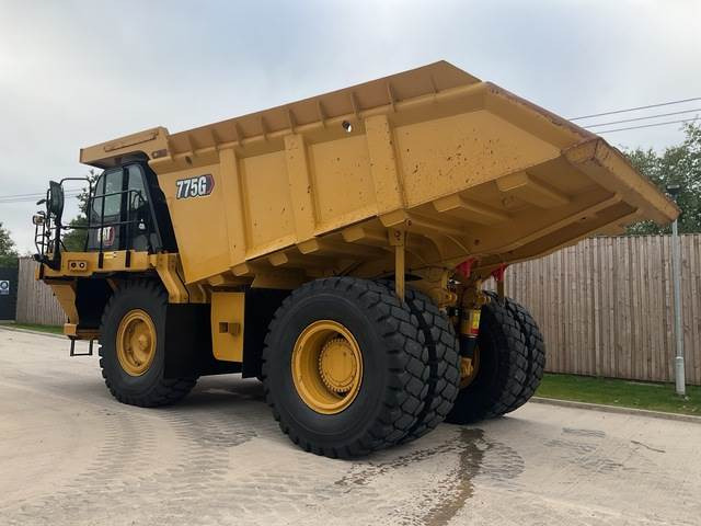 CAT 775G - Карьерный самосвал: фото 2 CAT 775G - Карьерный самосвал: фото 2