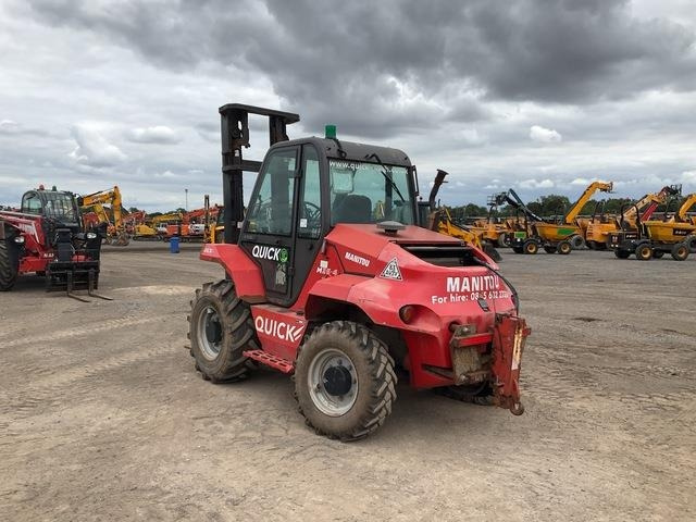 Manitou M26-4 - Внедорожный погрузчик: фото 2 Manitou M26-4 - Внедорожный погрузчик: фото 2