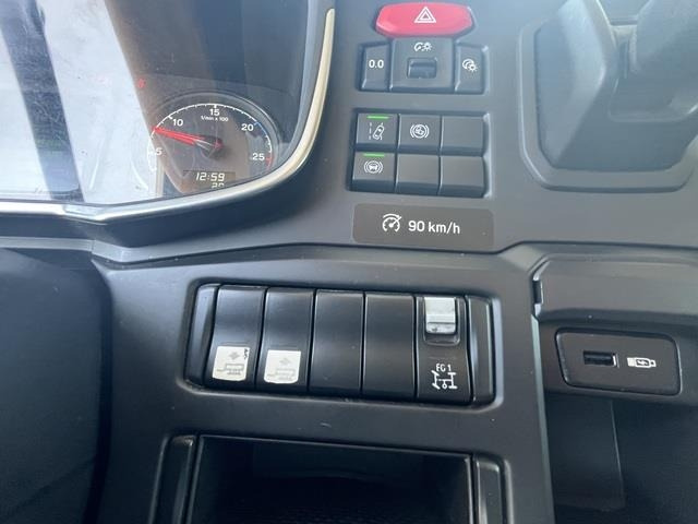Тягач Scania P410: фото 21
