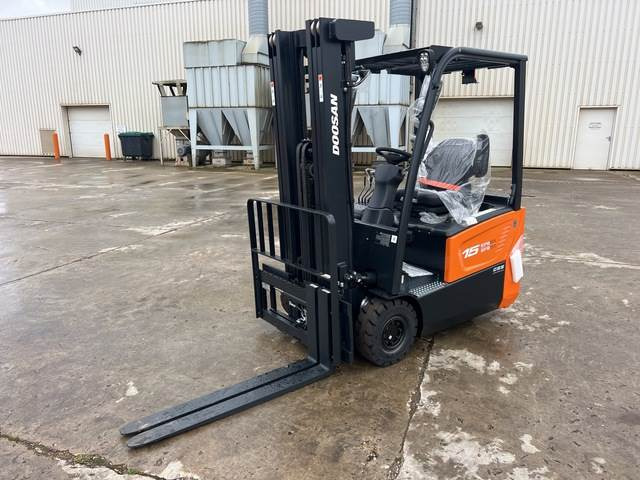 Doosan B15T-7 PLUS - Электропогрузчик: фото 1 Doosan B15T-7 PLUS - Электропогрузчик: фото 1