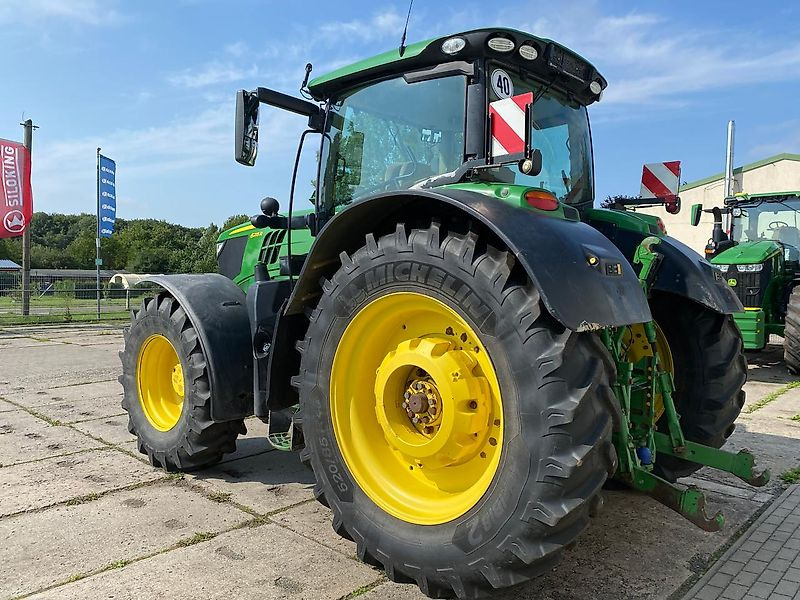 John Deere 6215R AutoPowr 50km/h - Трактор: фото 5 John Deere 6215R AutoPowr 50km/h - Трактор: фото 5