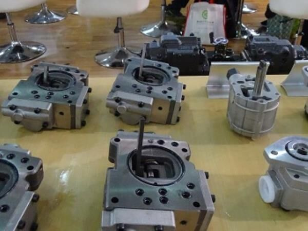 Kawasaki REGİLATÖR - Гидравлический насос для Экскаваторов: фото 1 Kawasaki REGİLATÖR - Гидравлический насос для Экскаваторов: фото 1