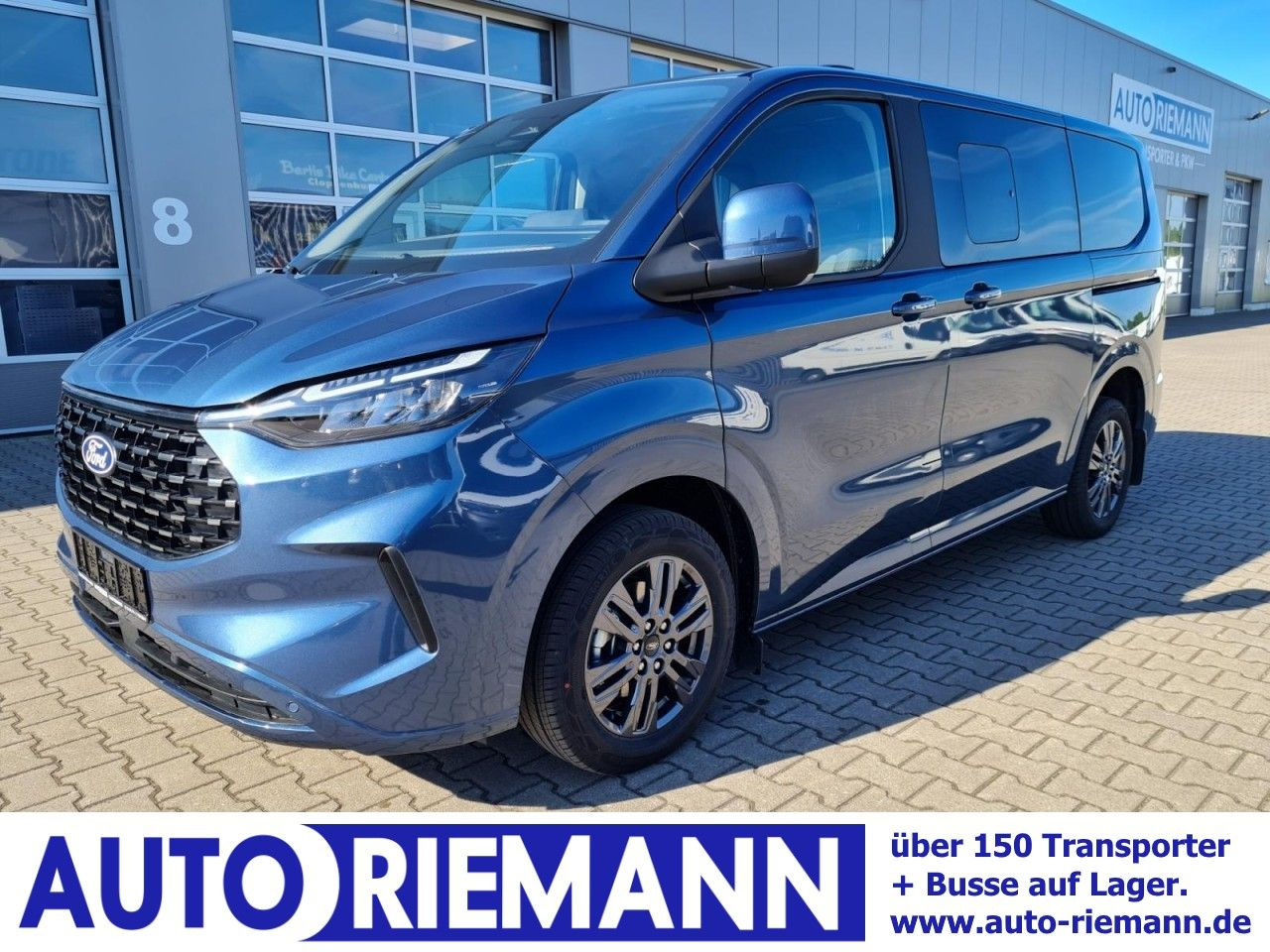 Ford Tourneo Custom 320 Titanium L1 AG 8-Sitze LED KA - Пассажирский фургон: фото 1 Ford Tourneo Custom 320 Titanium L1 AG 8-Sitze LED KA - Пассажирский фургон: фото 1